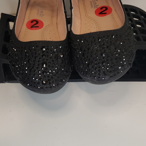 Worn once size 2 dressy shoes - Picture 3 of 5